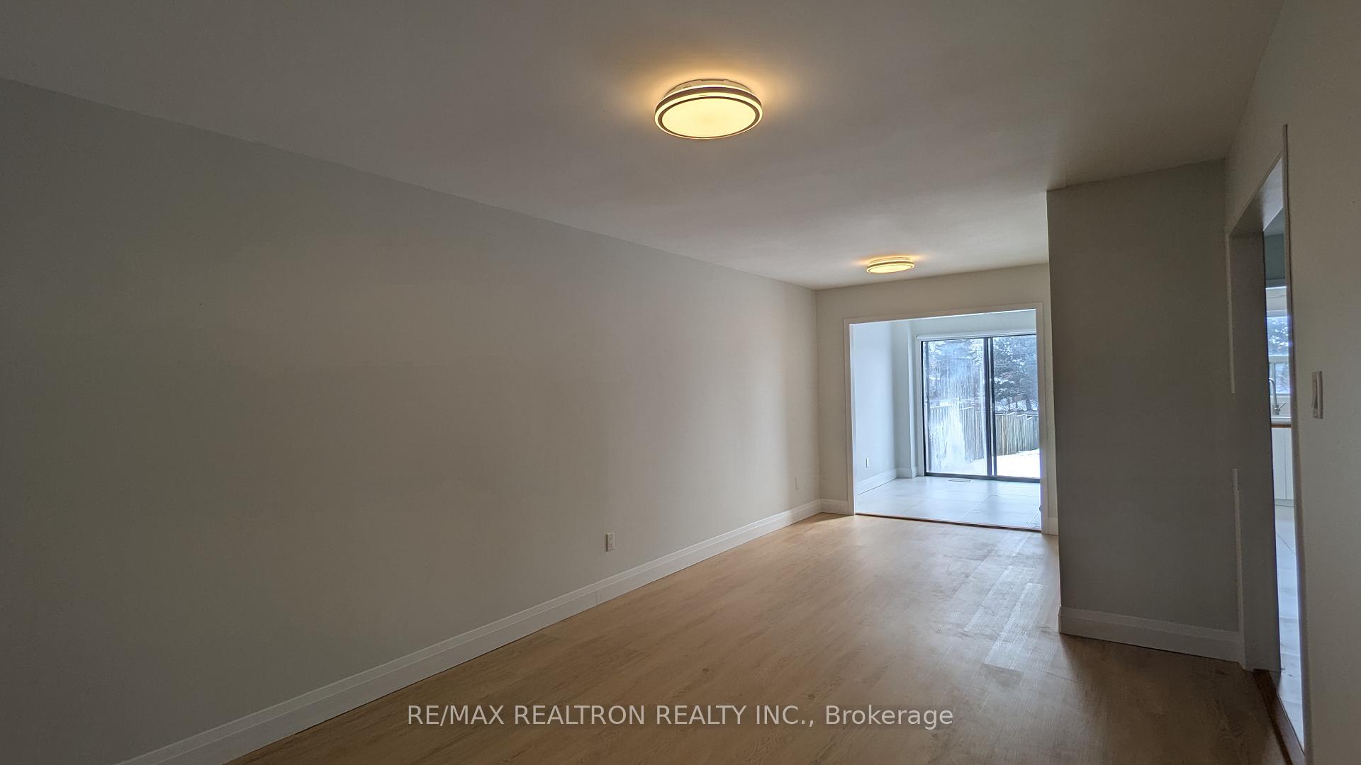Photo 6 of Unit Upper, 69 Bedale Crescent, Markham, Milliken Mills West — HOMEH