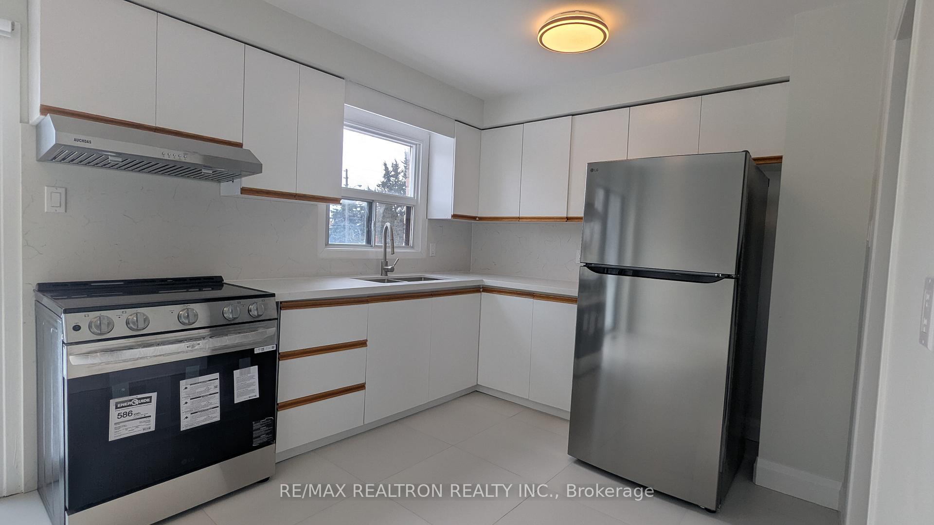 Photo 8 of Unit Upper, 69 Bedale Crescent, Markham, Milliken Mills West — HOMEH