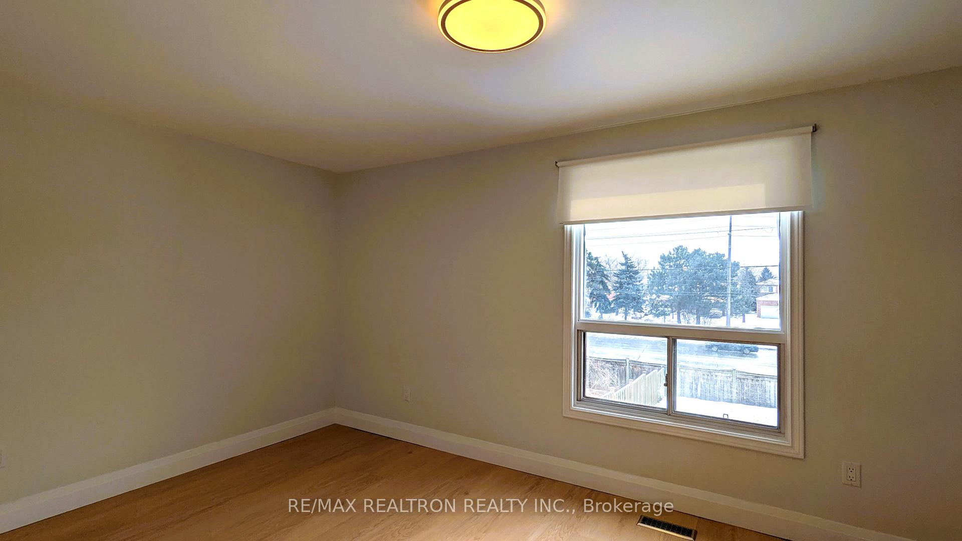 Photo 15 of Unit Upper, 69 Bedale Crescent, Markham, Milliken Mills West — HOMEH