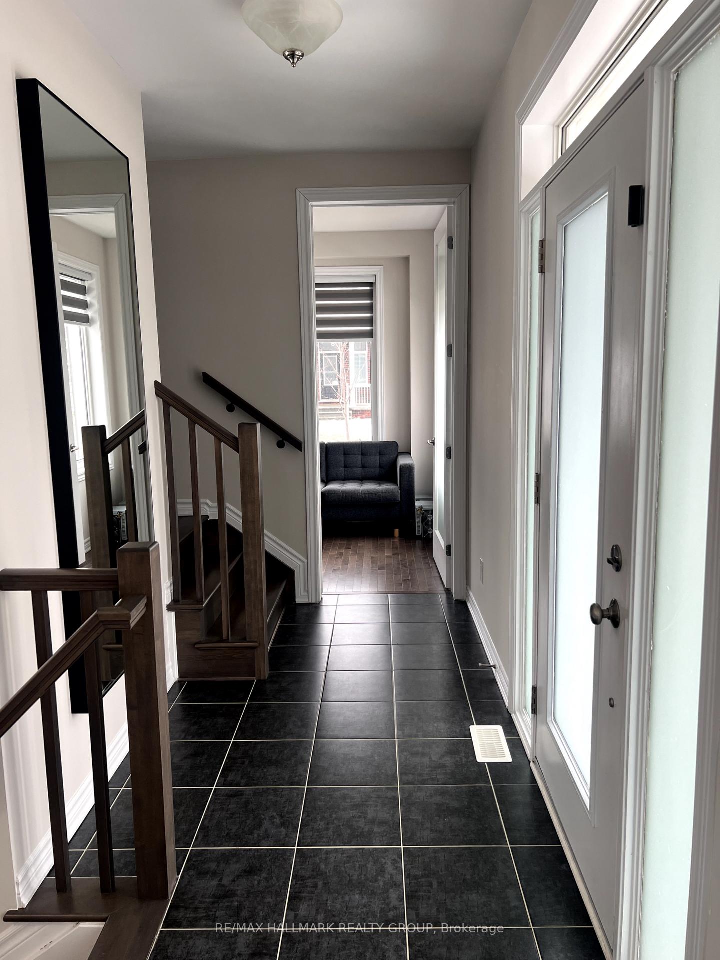 Photo 4 of 701 Vennecy Terrace E, Ottawa, Chapel Hill South - Orleans Village — HOMEH