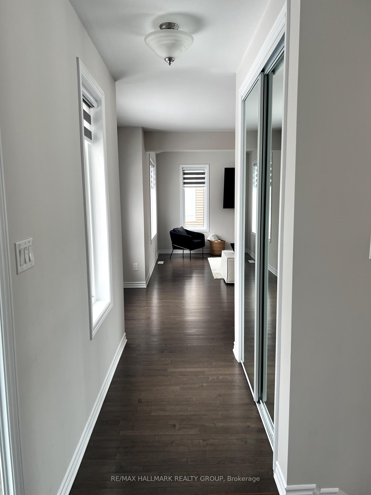 Photo 5 of 701 Vennecy Terrace E, Ottawa, Chapel Hill South - Orleans Village — HOMEH