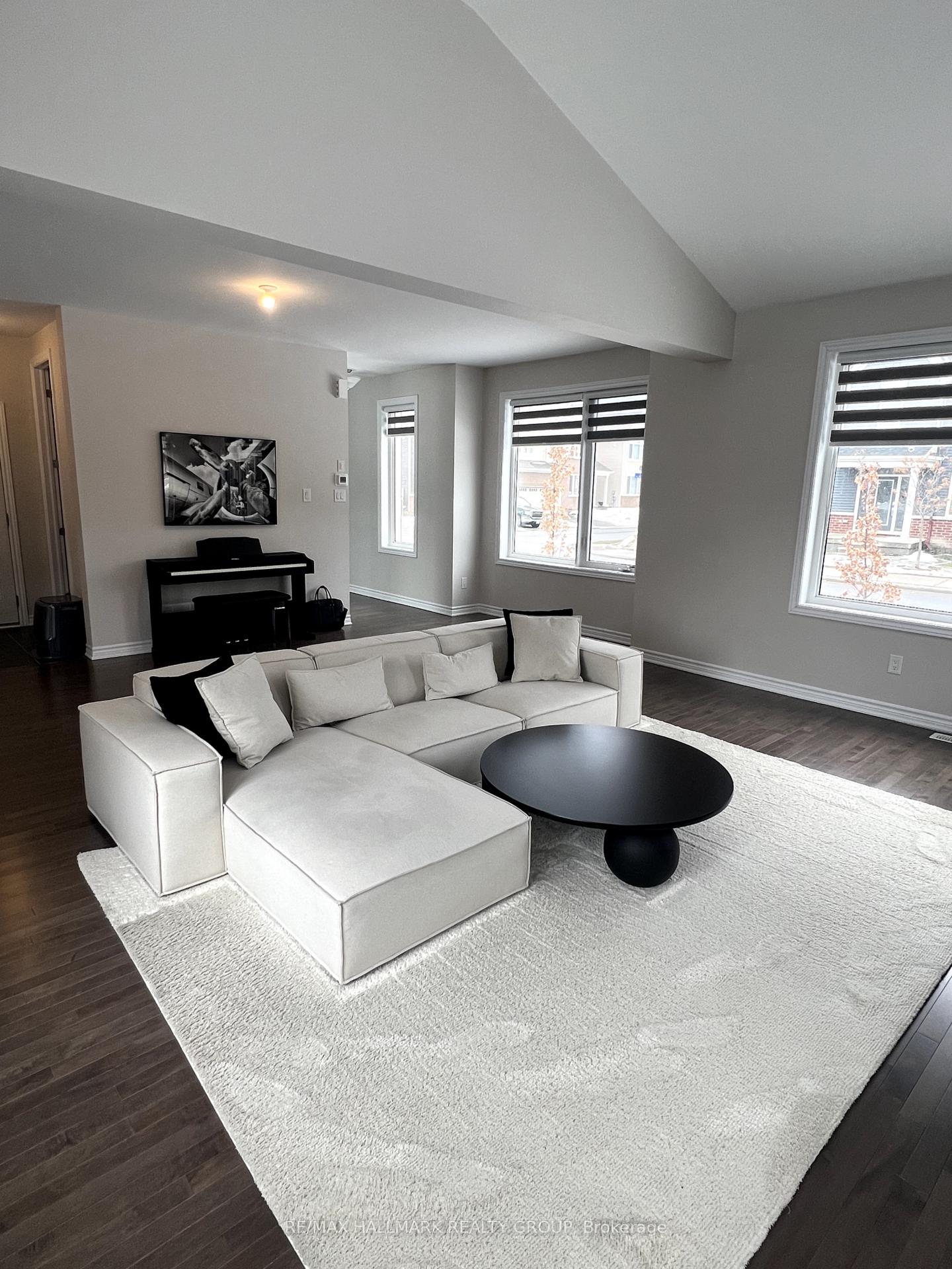 Photo 7 of 701 Vennecy Terrace E, Ottawa, Chapel Hill South - Orleans Village — HOMEH