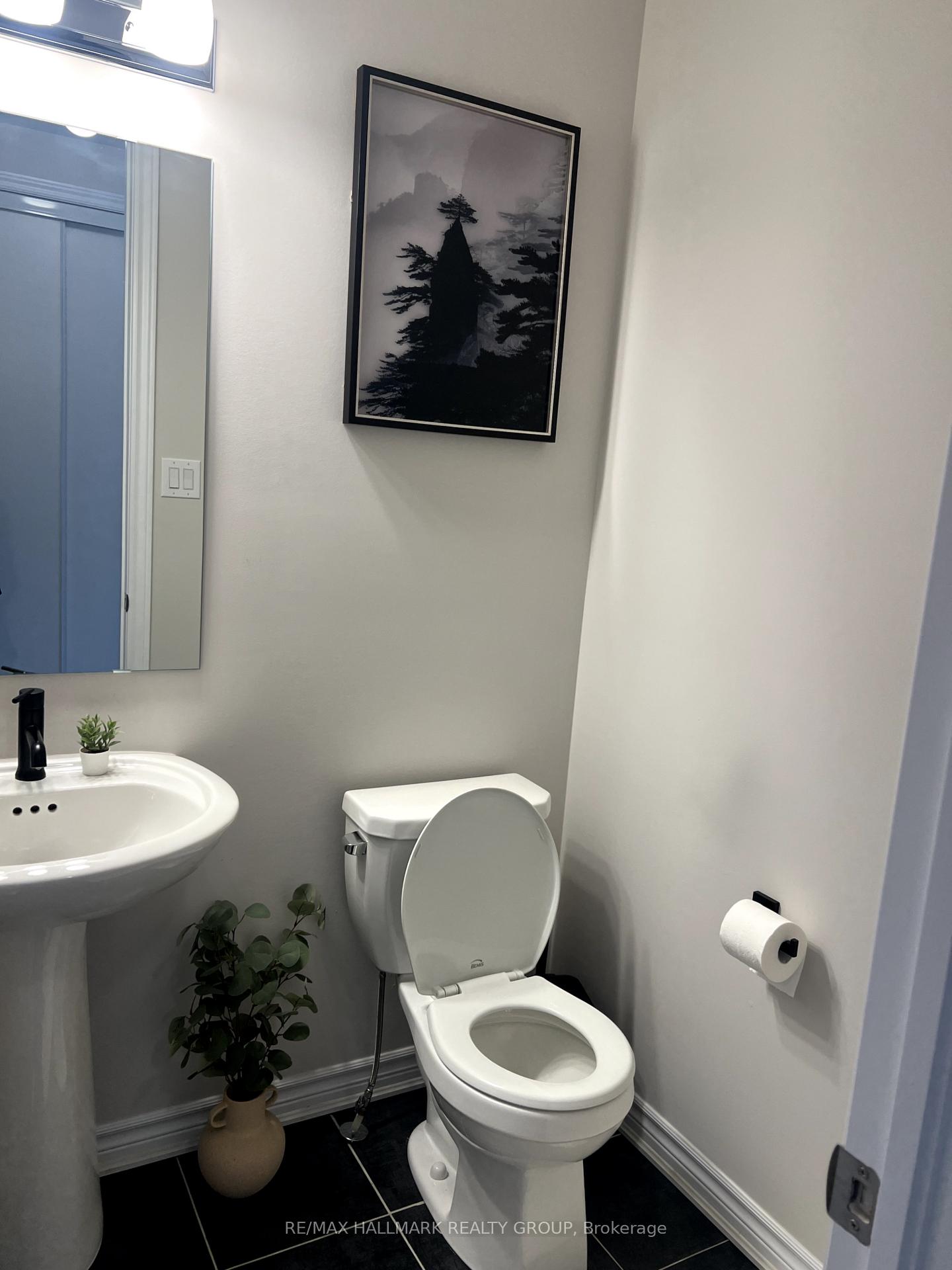 Photo 9 of 701 Vennecy Terrace E, Ottawa, Chapel Hill South - Orleans Village — HOMEH