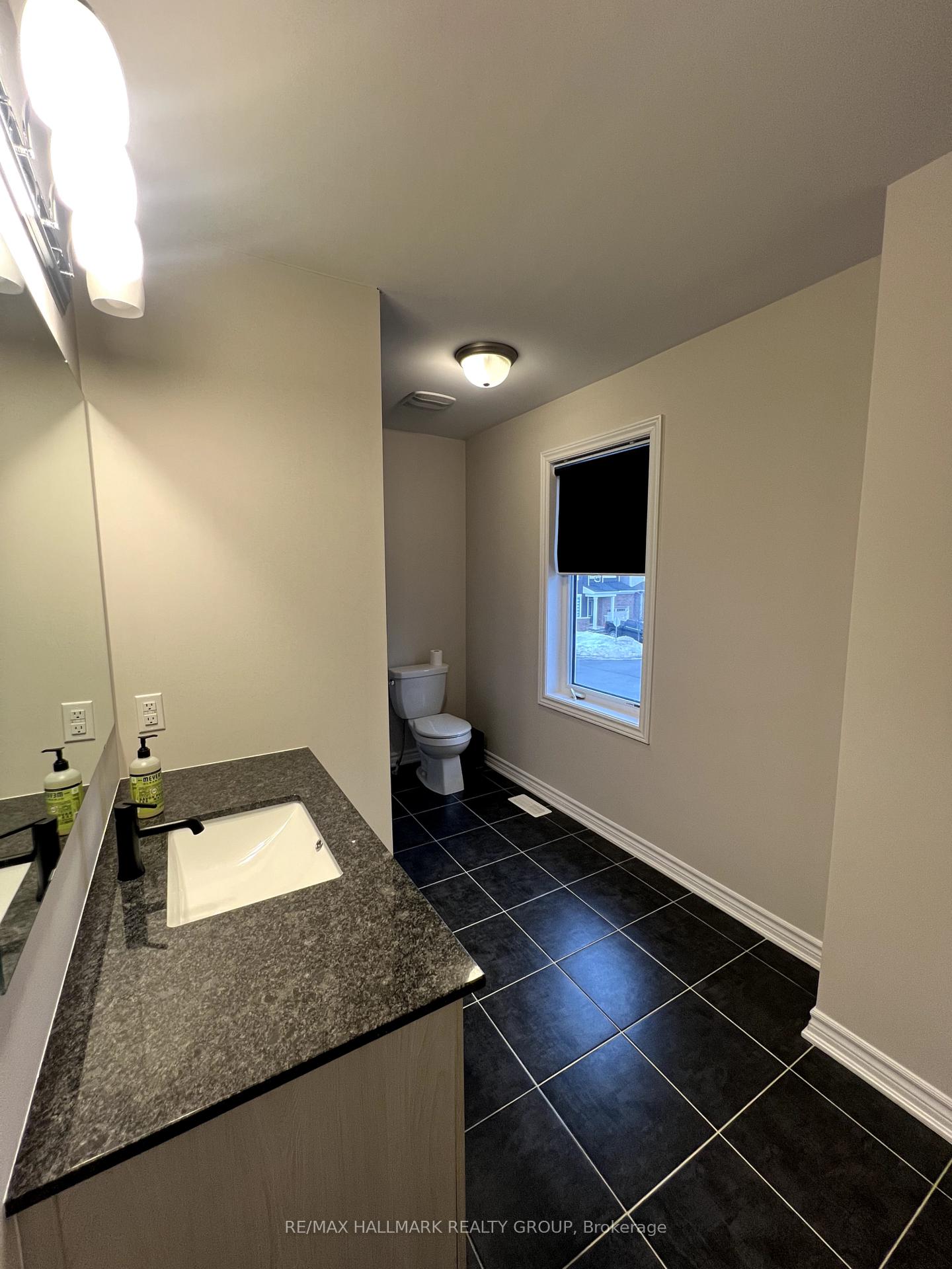 Photo 16 of 701 Vennecy Terrace E, Ottawa, Chapel Hill South - Orleans Village — HOMEH
