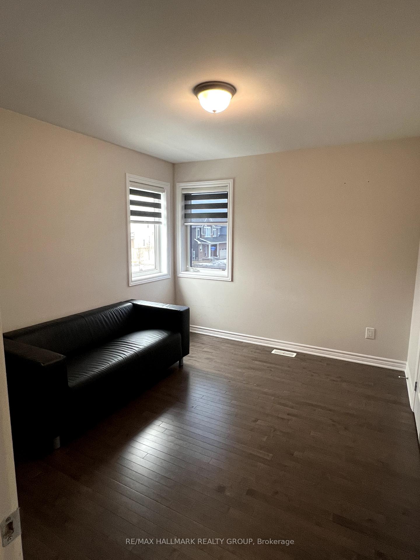 Photo 19 of 701 Vennecy Terrace E, Ottawa, Chapel Hill South - Orleans Village — HOMEH
