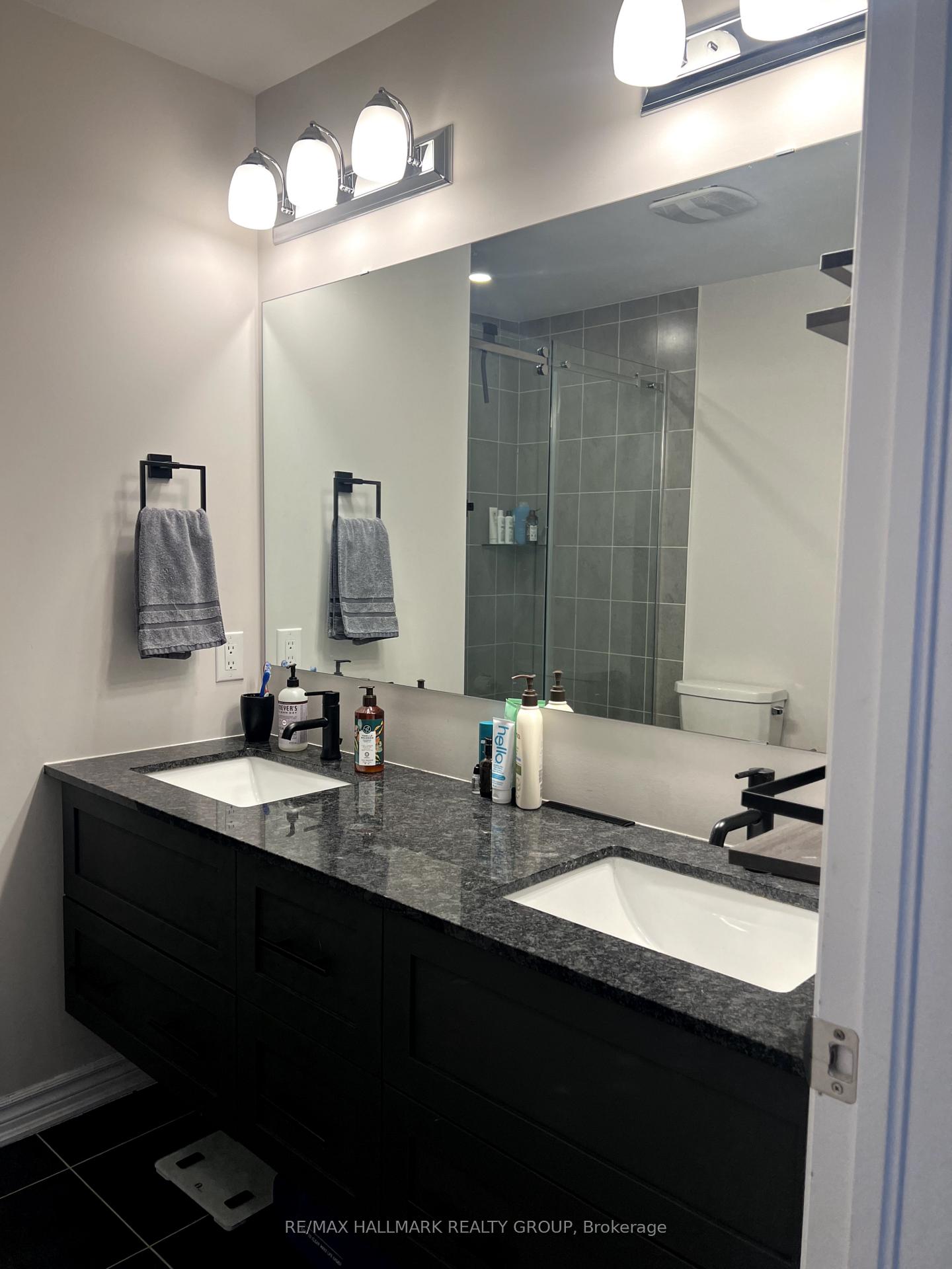 Photo 26 of 701 Vennecy Terrace E, Ottawa, Chapel Hill South - Orleans Village — HOMEH