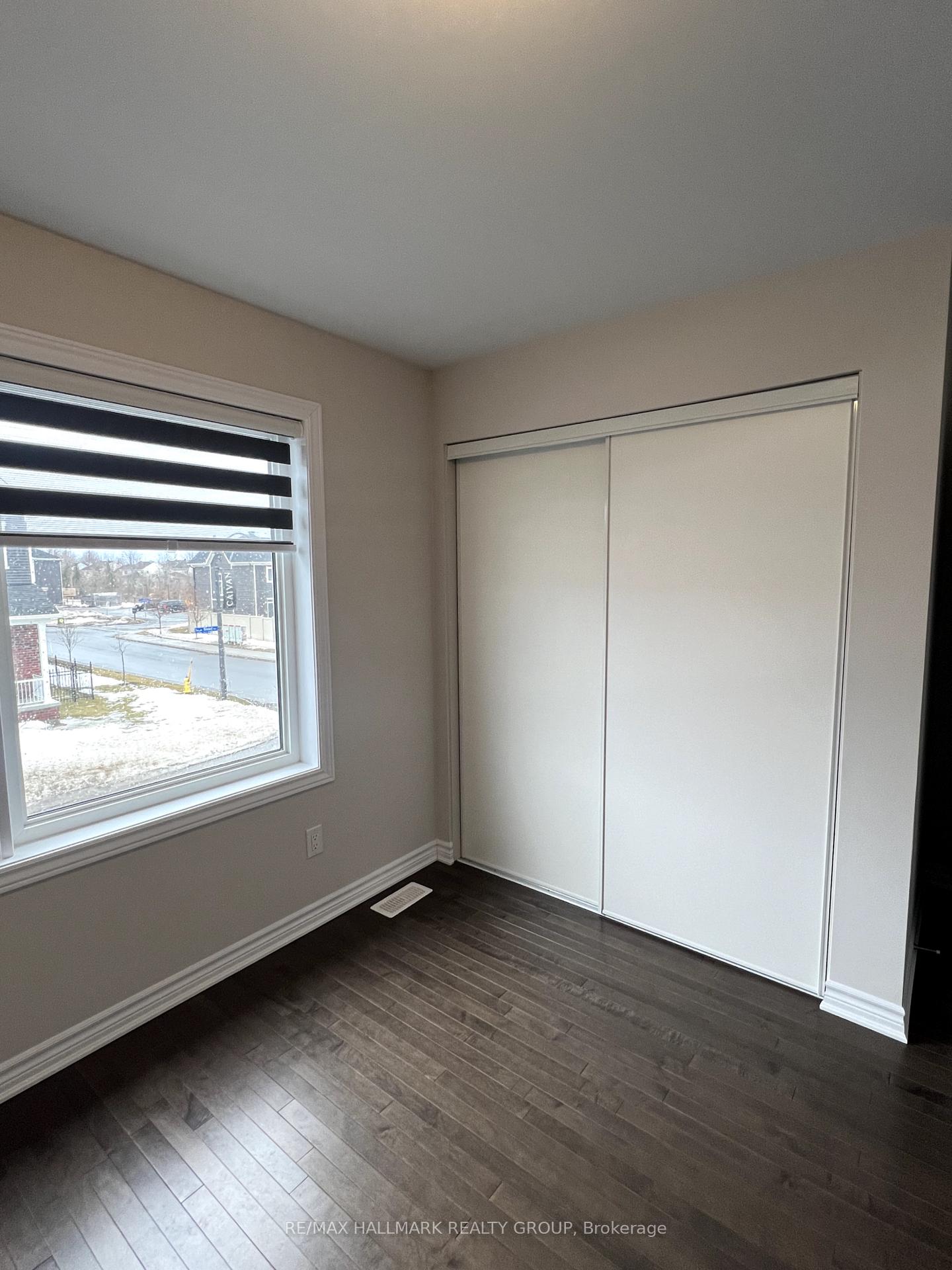 Photo 28 of 701 Vennecy Terrace E, Ottawa, Chapel Hill South - Orleans Village — HOMEH