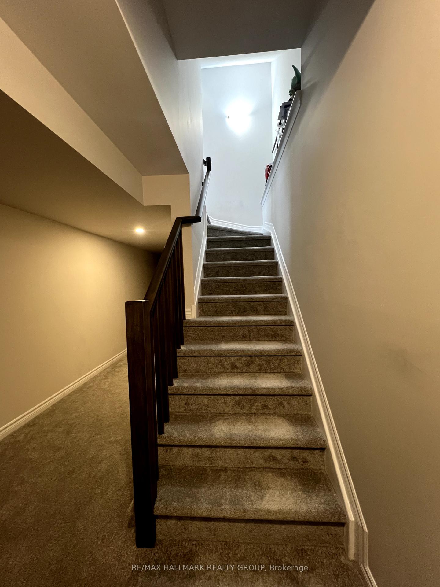 Photo 31 of 701 Vennecy Terrace E, Ottawa, Chapel Hill South - Orleans Village — HOMEH