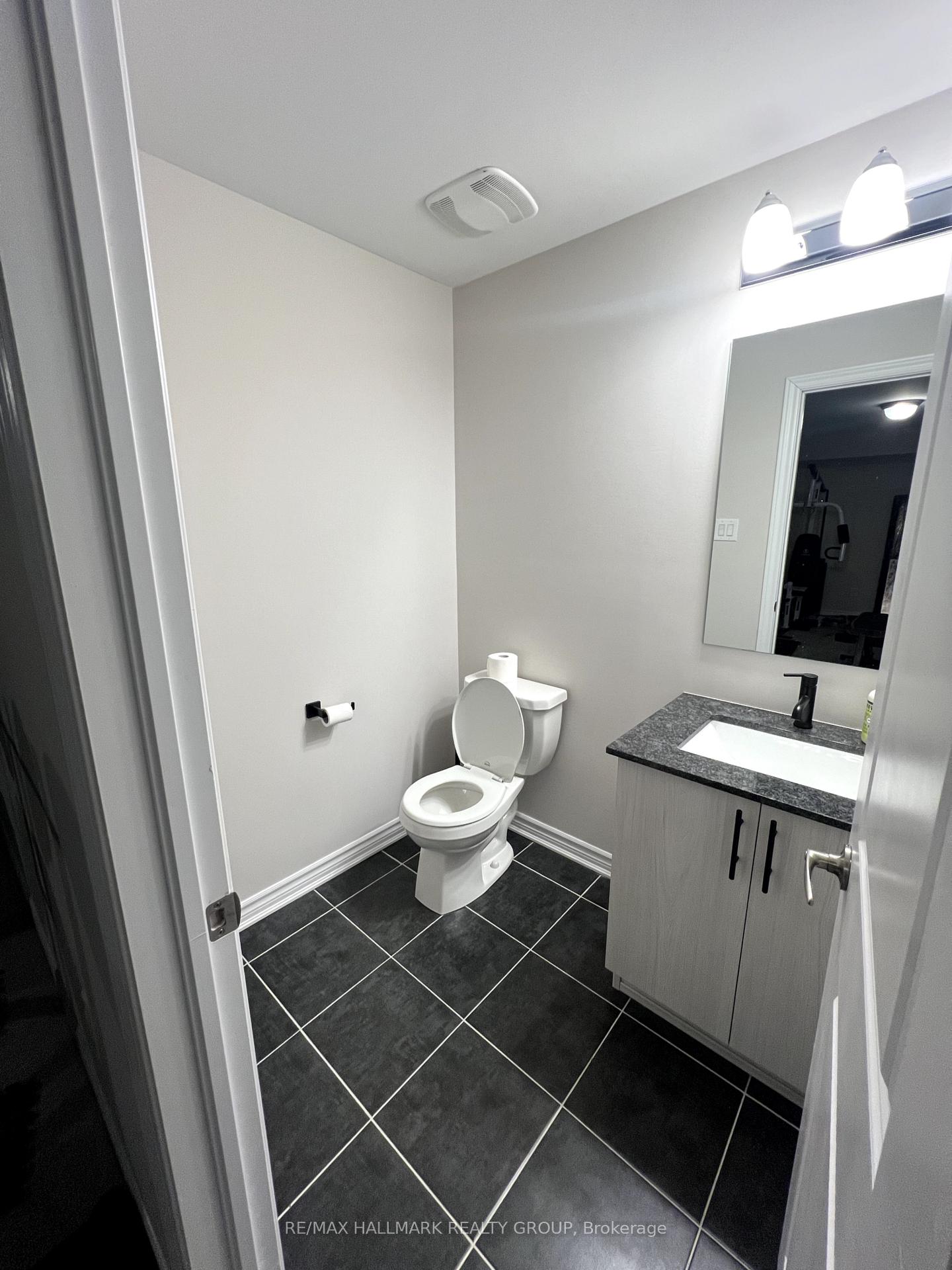 Photo 36 of 701 Vennecy Terrace E, Ottawa, Chapel Hill South - Orleans Village — HOMEH