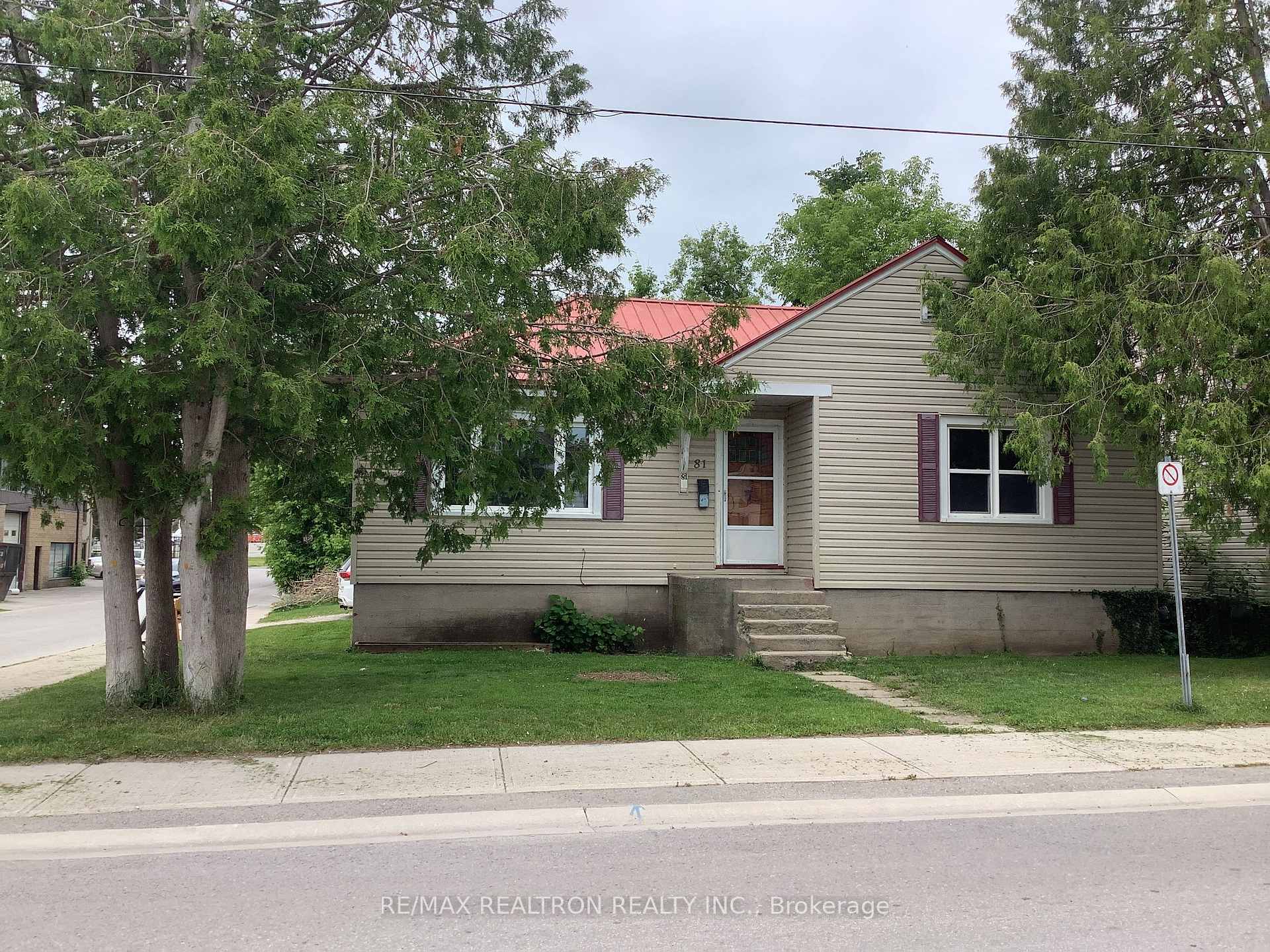 Photo 21 of 81 Dufferin Street, Orillia — HOMEH