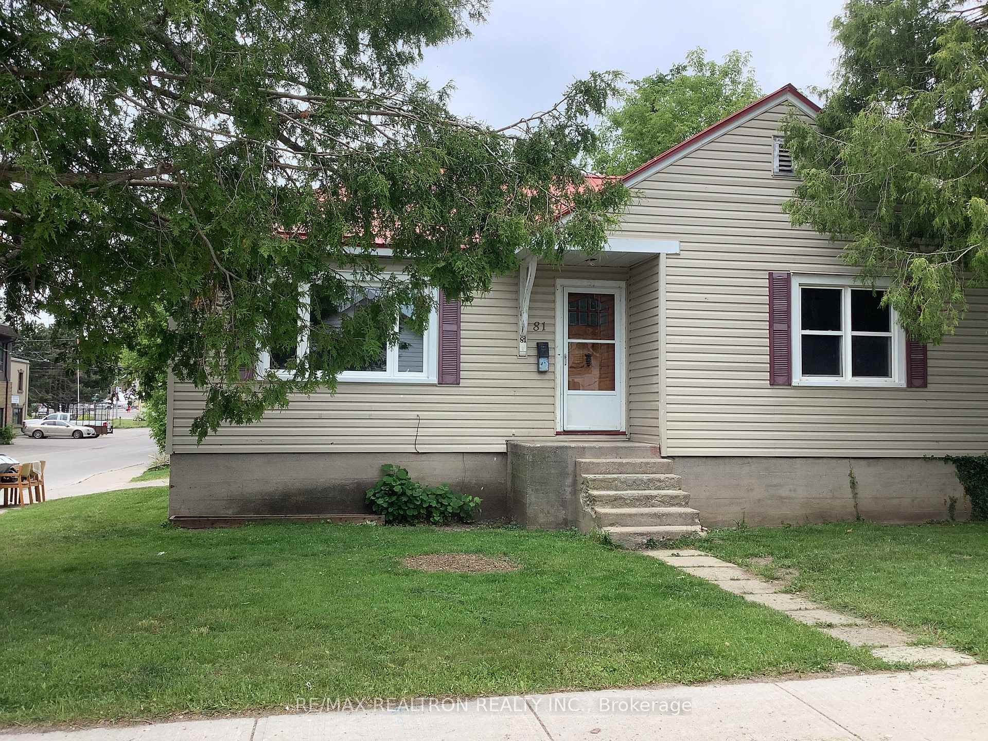 Photo 22 of 81 Dufferin Street, Orillia — HOMEH