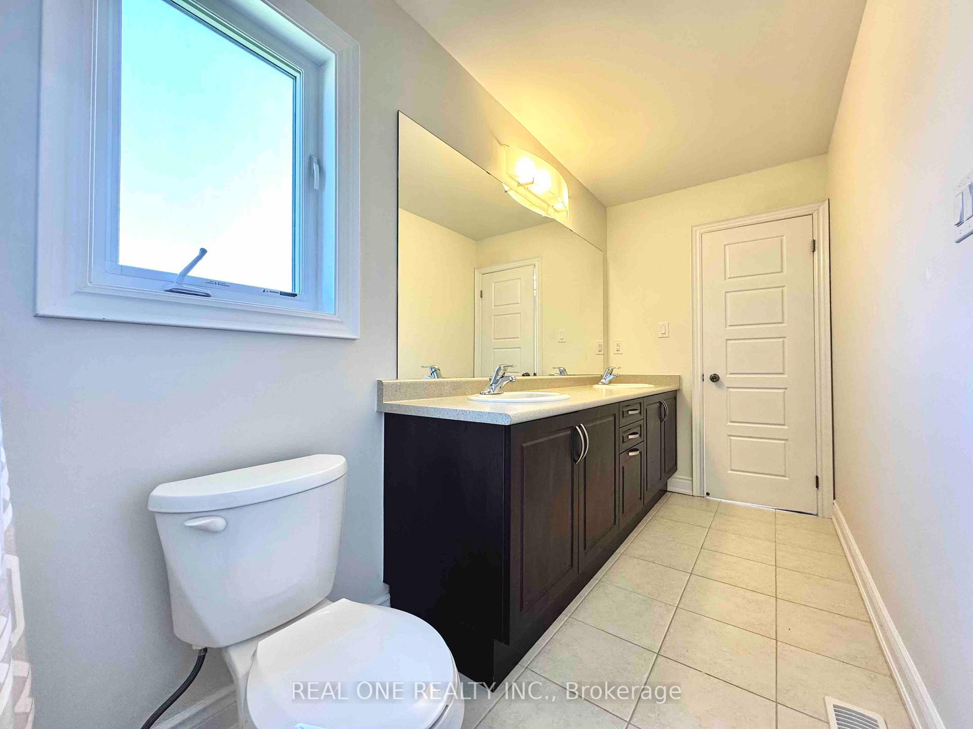 Photo 37 of 7570 Goldenrod Trail, Niagara Falls, Brown — HOMEH