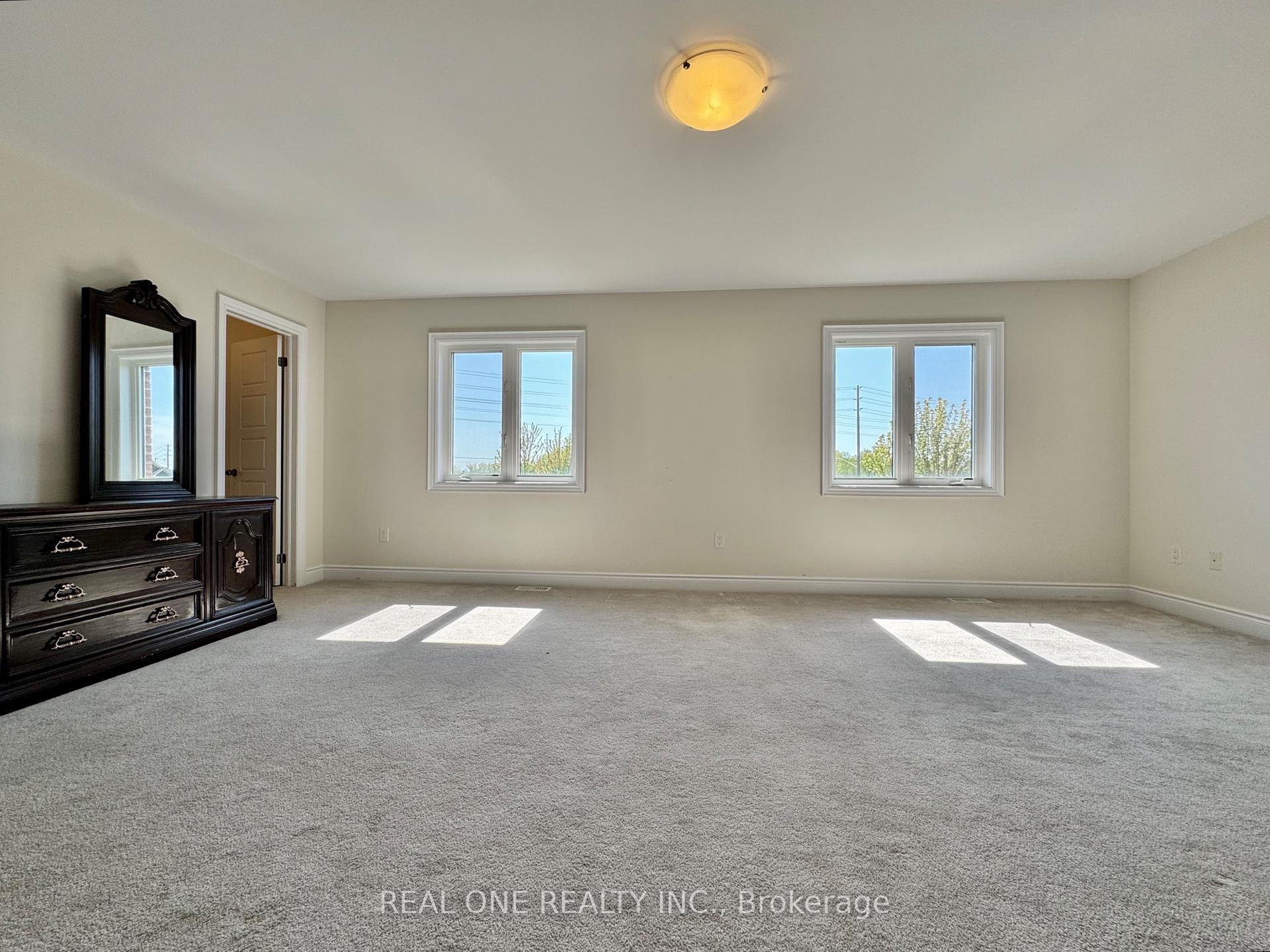 Photo 43 of 7570 Goldenrod Trail, Niagara Falls, Brown — HOMEH