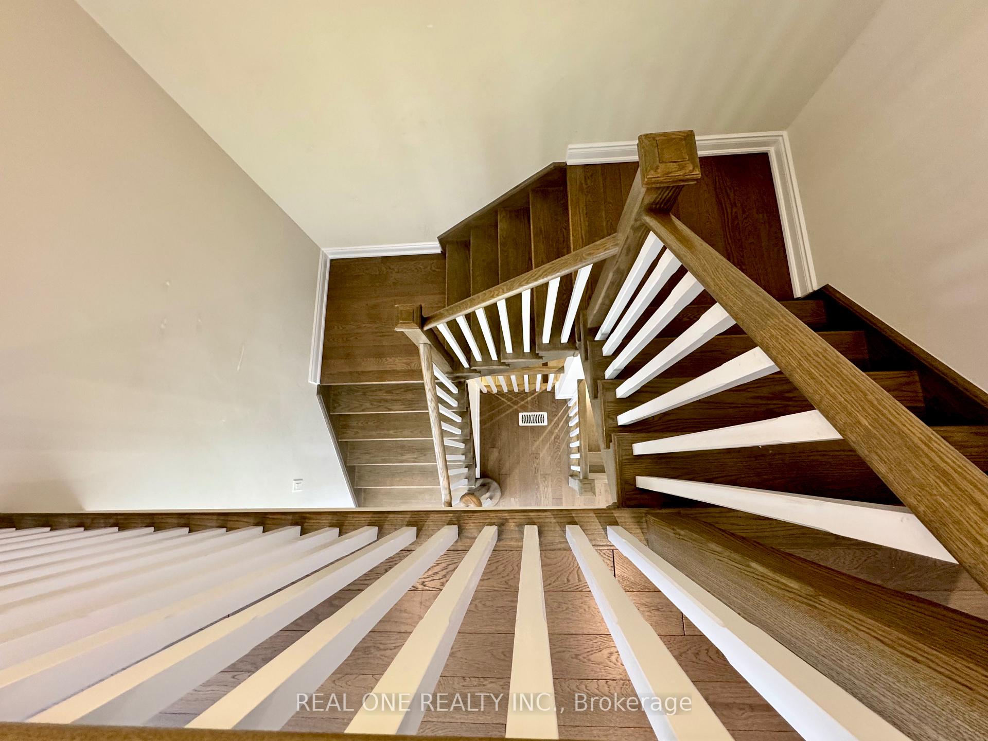 Photo 44 of 7570 Goldenrod Trail, Niagara Falls, Brown — HOMEH