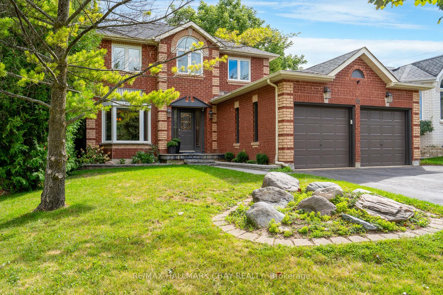 Photo 1 of 95 Banting Drive, New Tecumseth, Alliston — HOMEH
