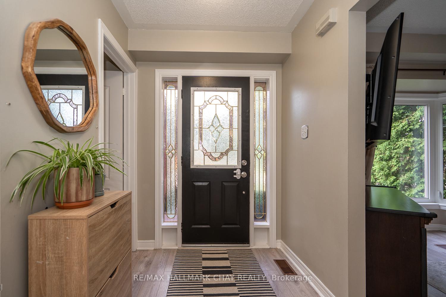 Photo 5 of 95 Banting Drive, New Tecumseth, Alliston — HOMEH