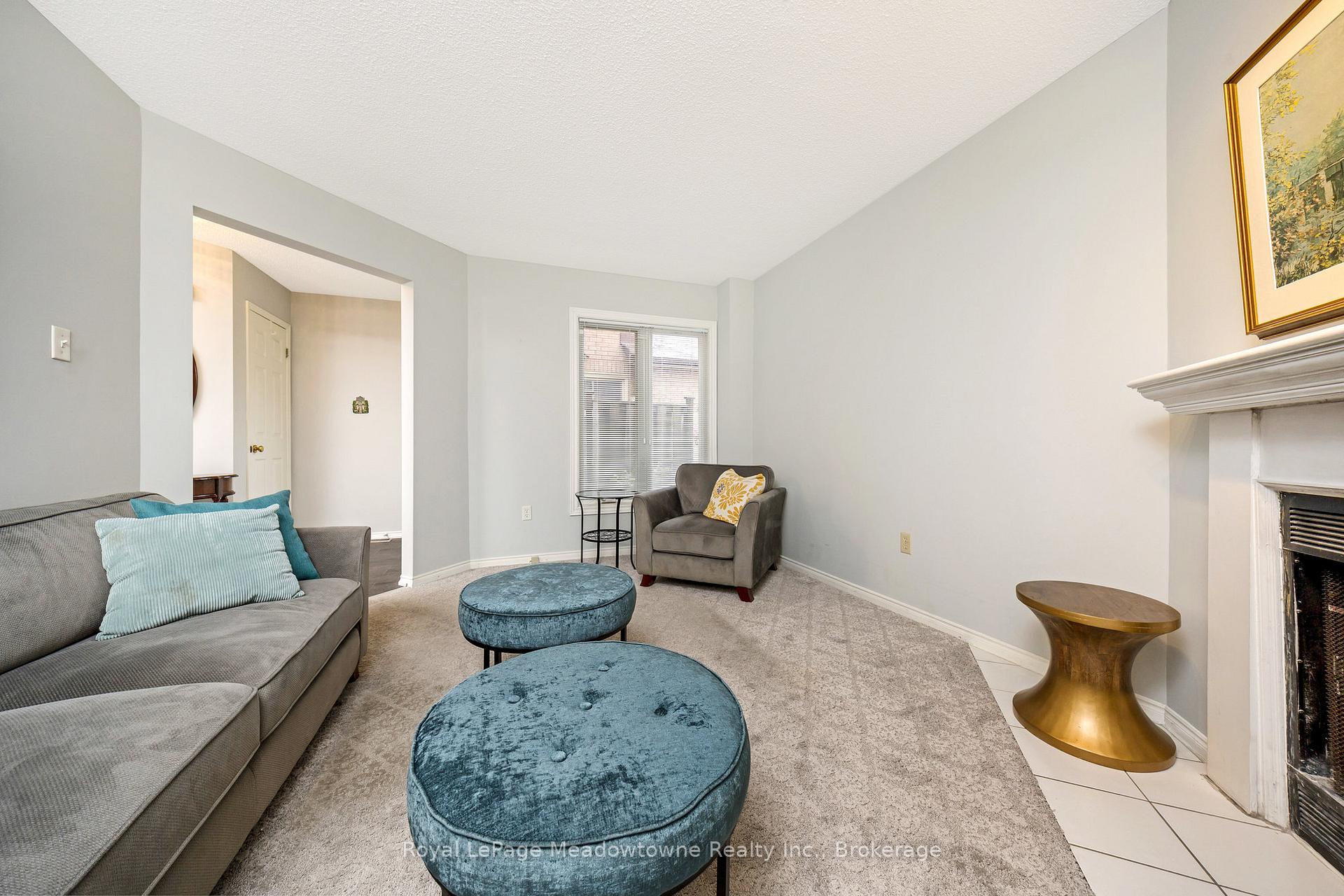 Photo 8 of Unit 6, 500 Silverthorne Crescent, Mississauga, Hurontario — HOMEH