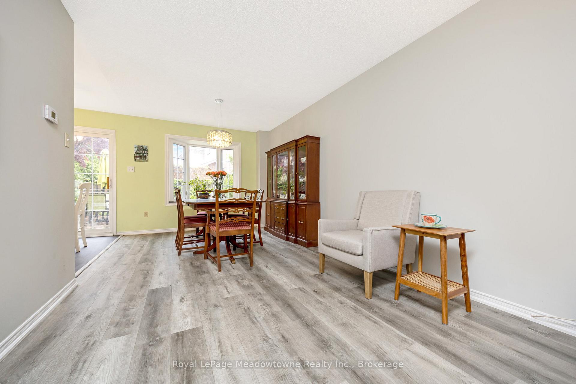 Photo 14 of Unit 6, 500 Silverthorne Crescent, Mississauga, Hurontario — HOMEH