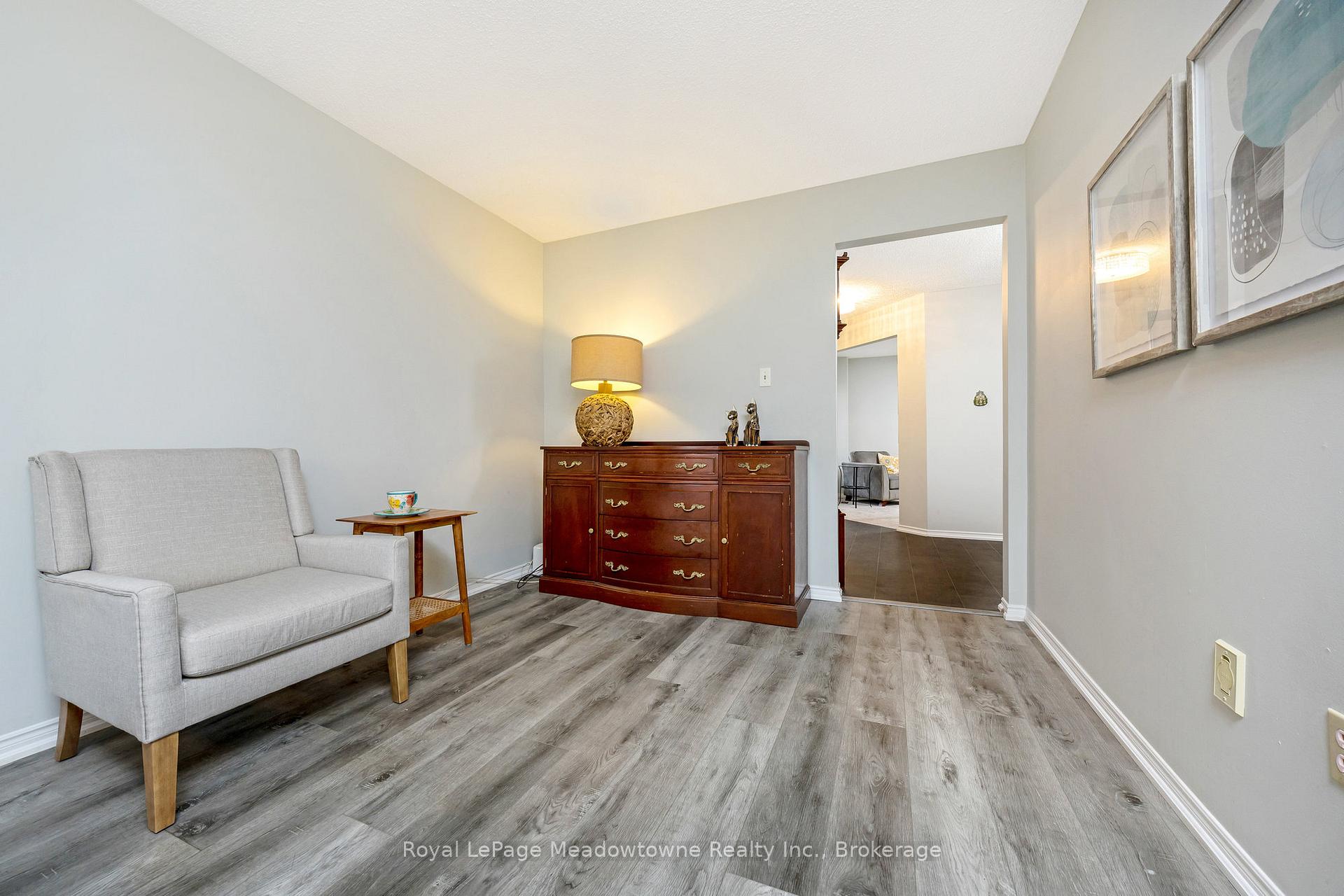 Photo 15 of Unit 6, 500 Silverthorne Crescent, Mississauga, Hurontario — HOMEH