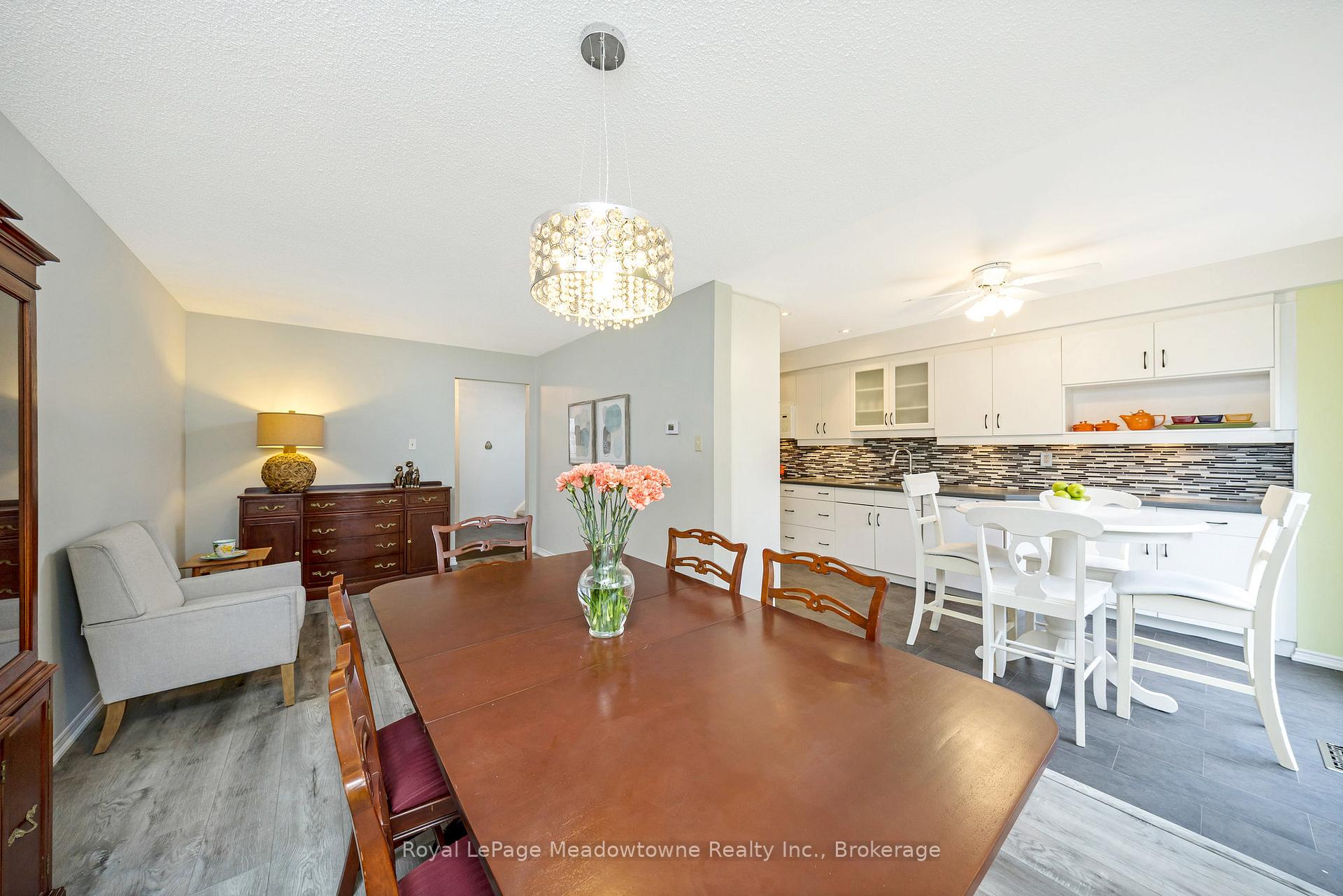 Photo 18 of Unit 6, 500 Silverthorne Crescent, Mississauga, Hurontario — HOMEH