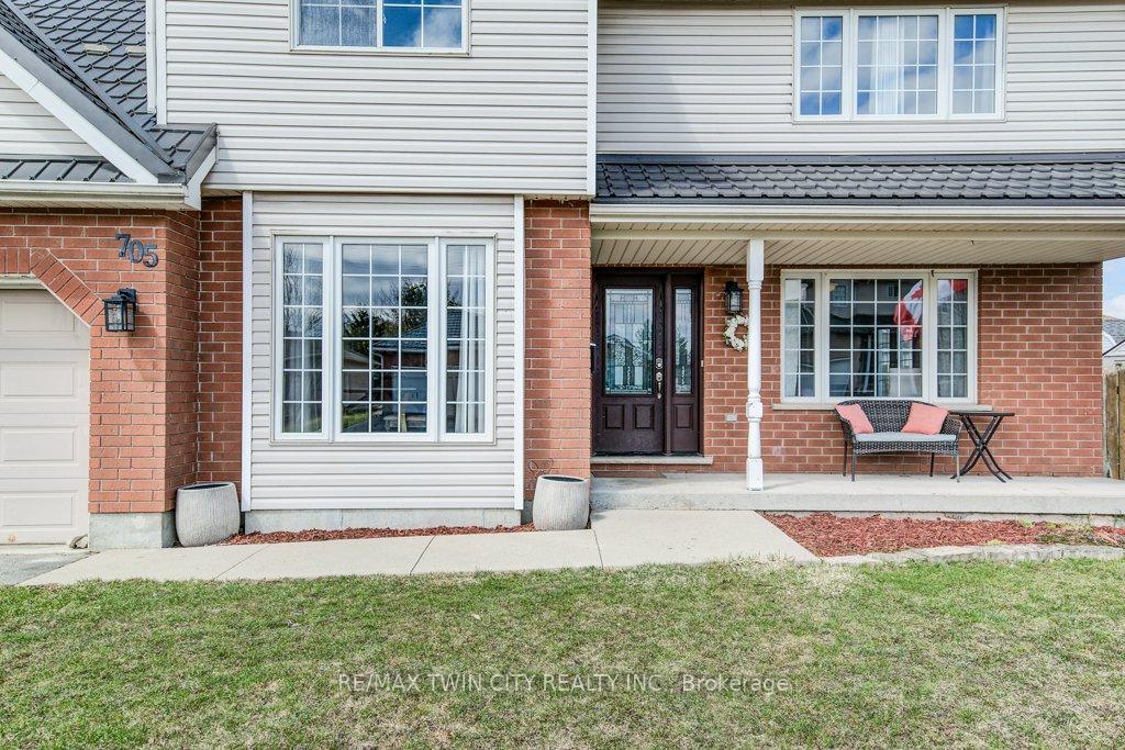 Photo 4 of 705 Lavery Street, North Perth, Listowel — HOMEH