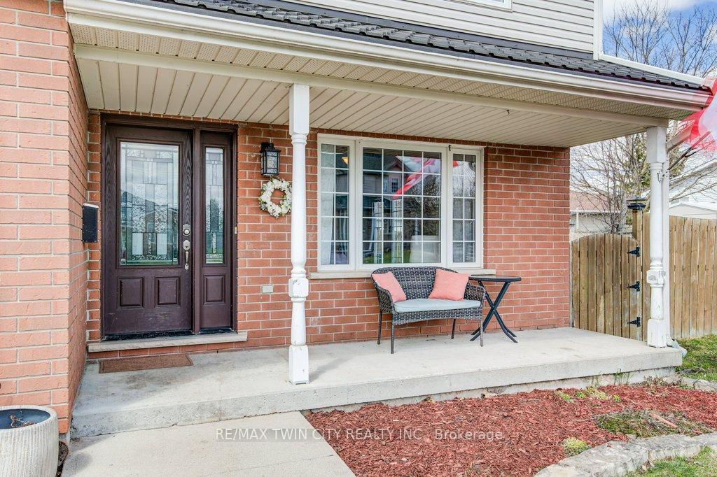 Photo 5 of 705 Lavery Street, North Perth, Listowel — HOMEH