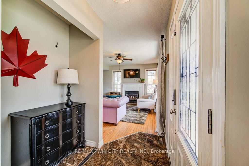 Photo 6 of 705 Lavery Street, North Perth, Listowel — HOMEH