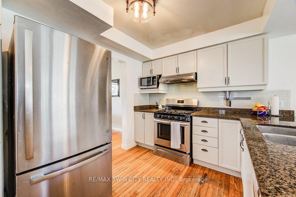 Photo 12 of 705 Lavery Street, North Perth, Listowel — HOMEH