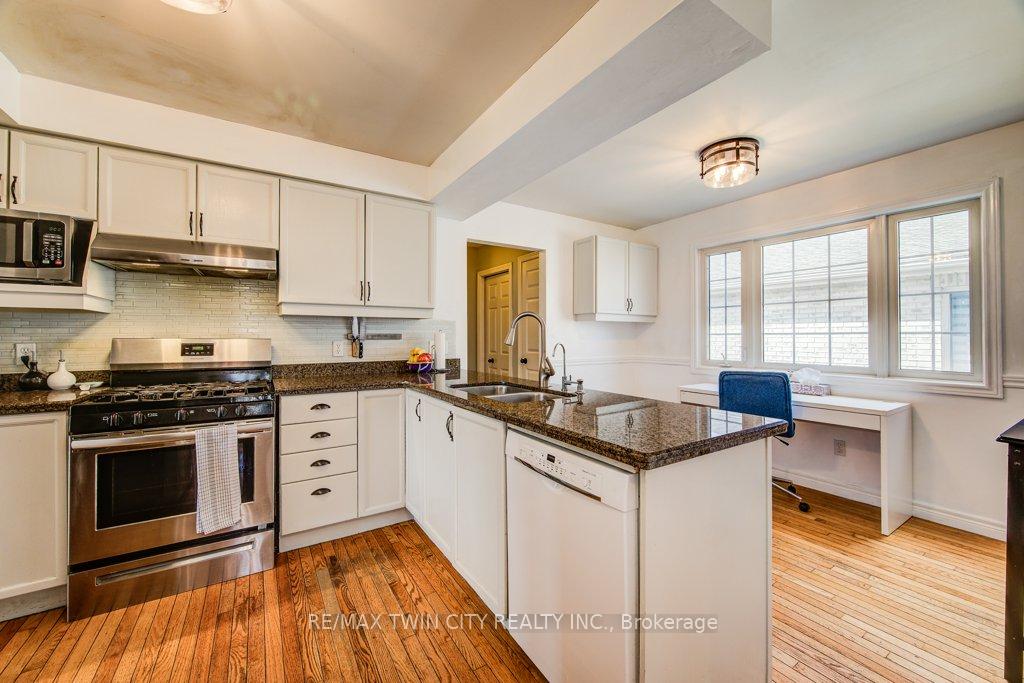 Photo 13 of 705 Lavery Street, North Perth, Listowel — HOMEH