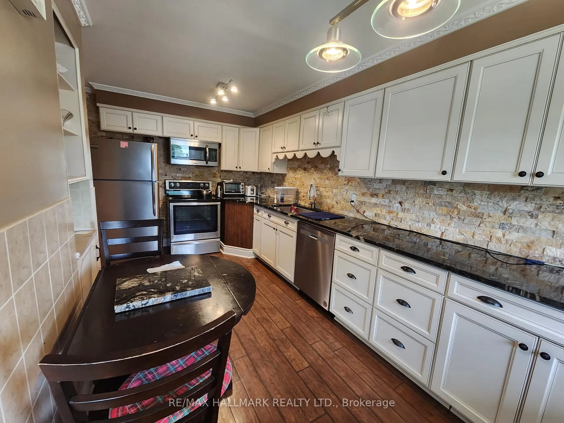 Photo 3 of Unit Main, 390 Gibbons Street, Oshawa, McLaughlin — HOMEH