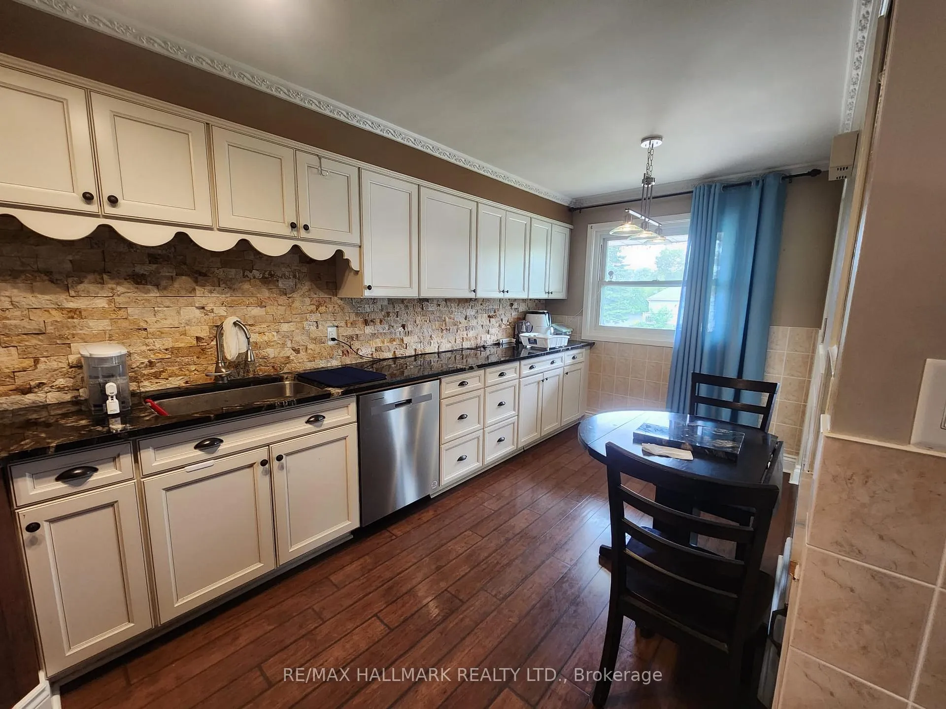 Photo 6 of Unit Main, 390 Gibbons Street, Oshawa, McLaughlin — HOMEH