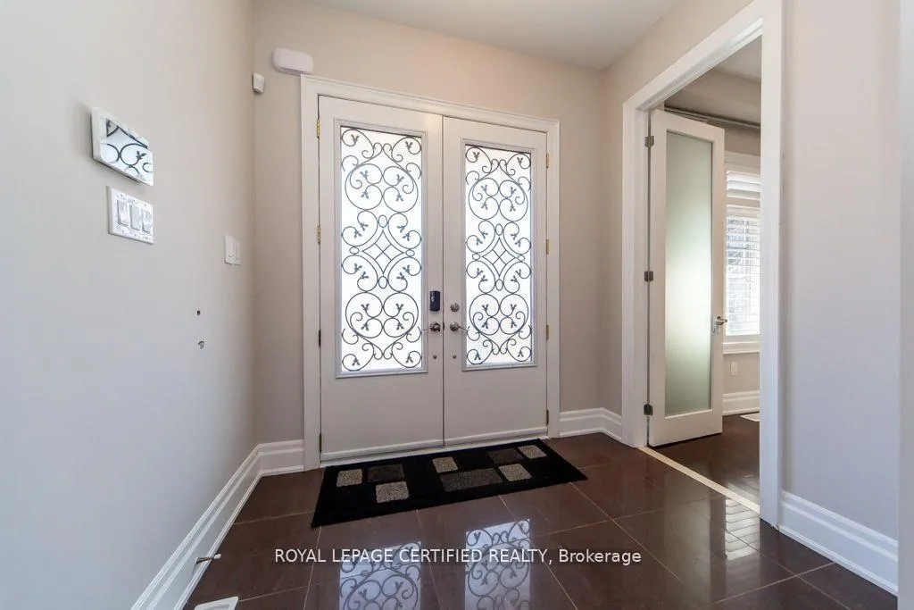 Photo 7 of 3420 Mistwell Crescent, Oakville, Bronte — HOMEH