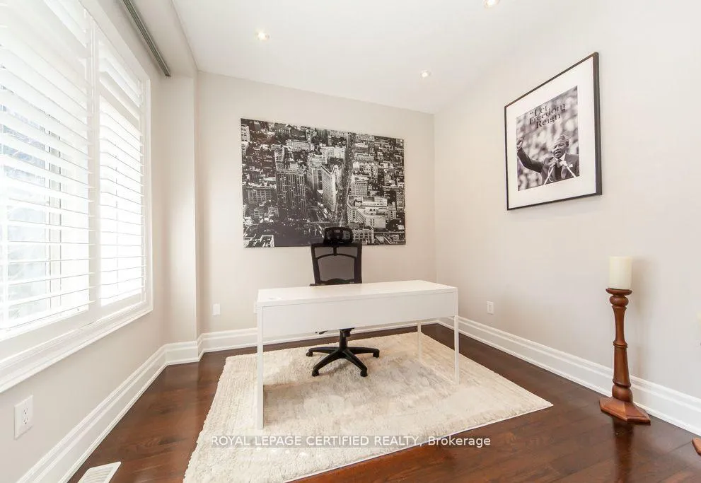 Photo 8 of 3420 Mistwell Crescent, Oakville, Bronte — HOMEH