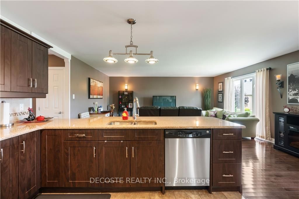 Photo 10 of 133 St George Street E, North Glengarry, Alexandria — HOMEH