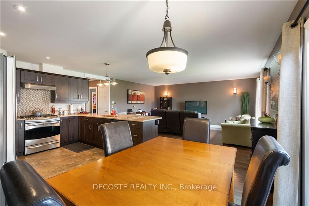 Photo 11 of 133 St George Street E, North Glengarry, Alexandria — HOMEH