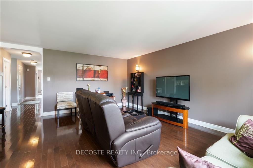 Photo 12 of 133 St George Street E, North Glengarry, Alexandria — HOMEH