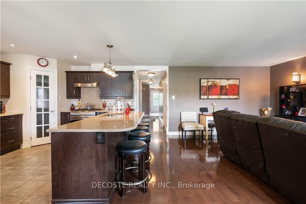 Photo 13 of 133 St George Street E, North Glengarry, Alexandria — HOMEH