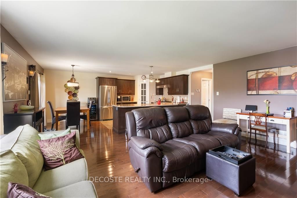 Photo 14 of 133 St George Street E, North Glengarry, Alexandria — HOMEH