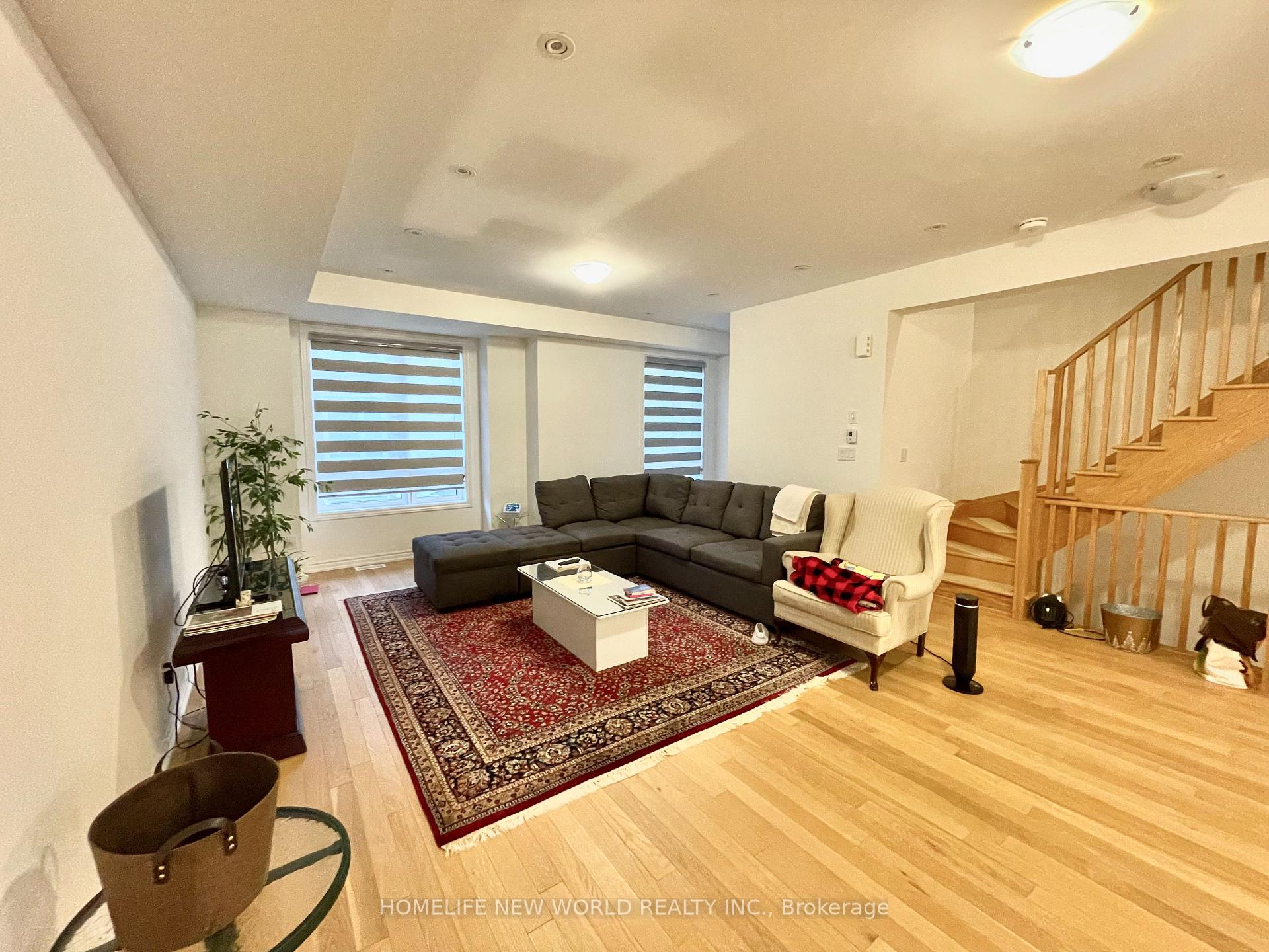 Photo 5 of 15 Massachusetts Lane, Markham, Wismer — HOMEH