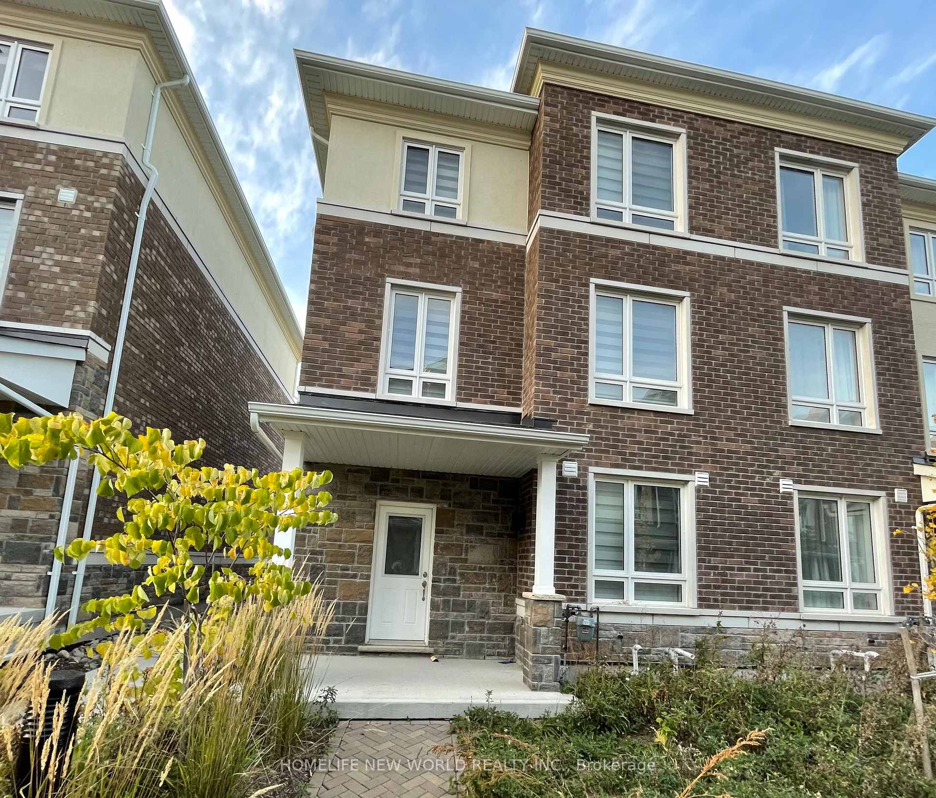 Photo 7 of 15 Massachusetts Lane, Markham, Wismer — HOMEH