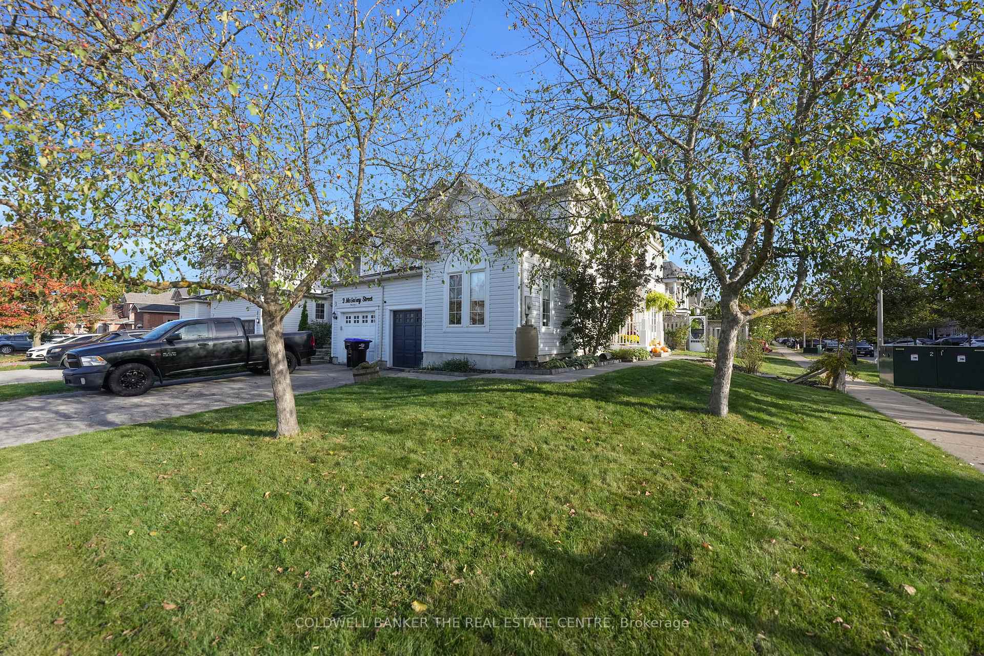 Photo 4 of 1 Mcgahey Street, New Tecumseth, Tottenham — HOMEH