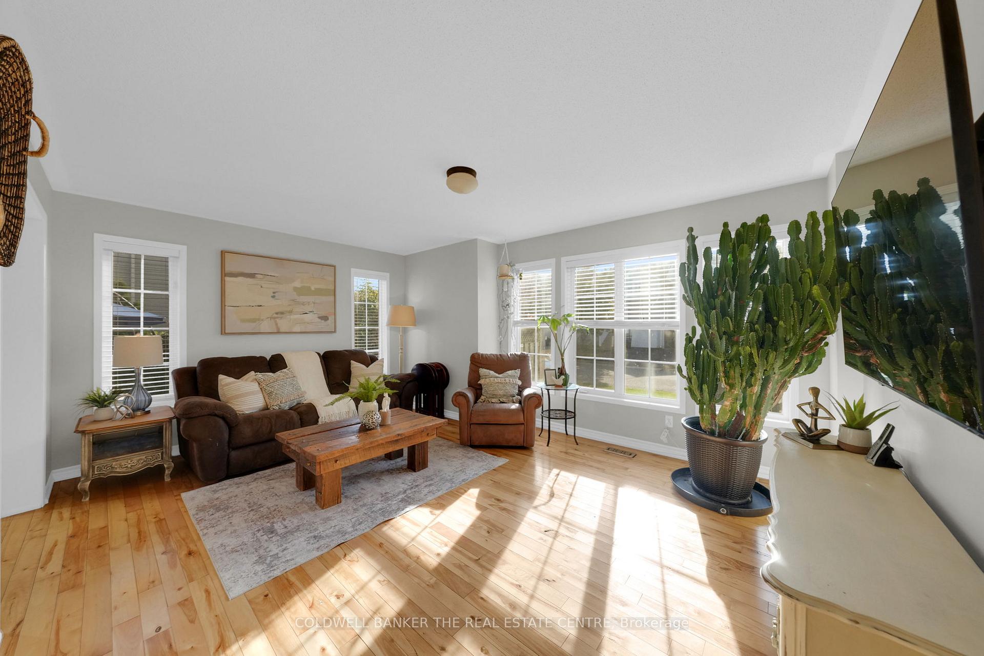Photo 11 of 1 Mcgahey Street, New Tecumseth, Tottenham — HOMEH