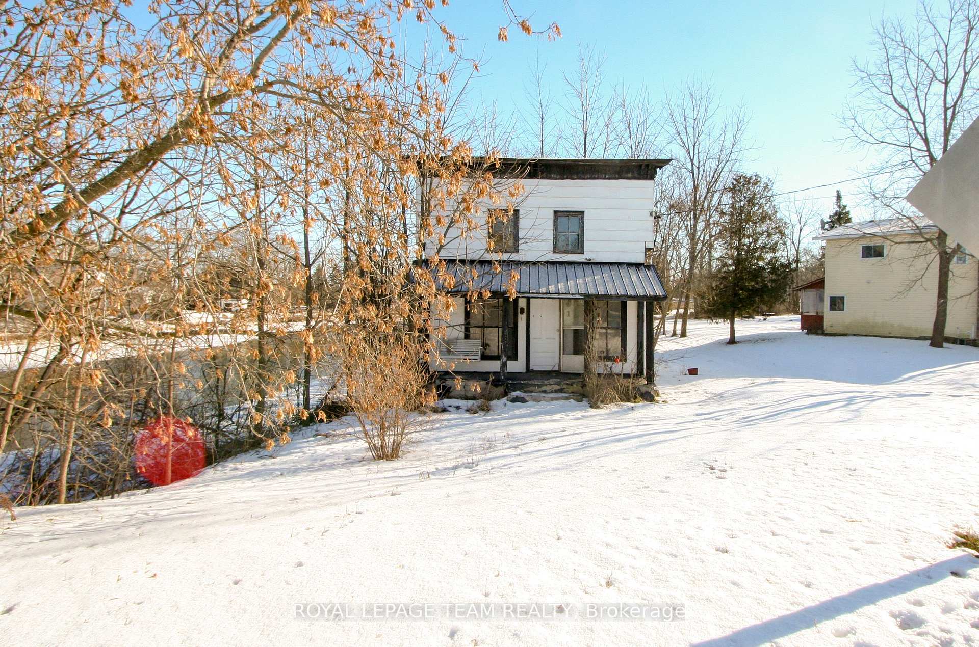 Photo 2 of 1 Main Street N, North Dundas, Chesterville — HOMEH