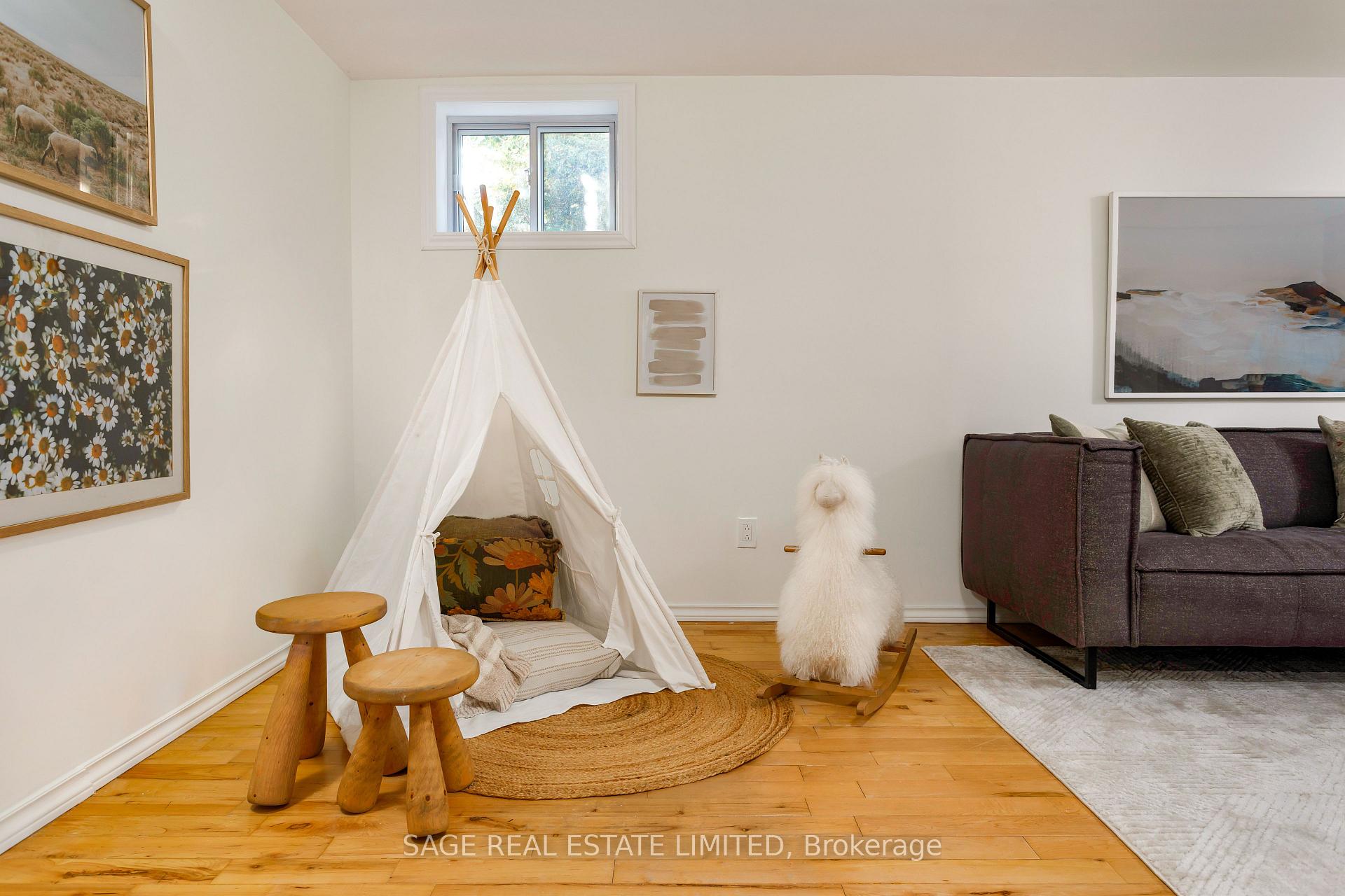 Photo 18 of 4102 Taffey Crescent, Mississauga, Erin Mills — HOMEH