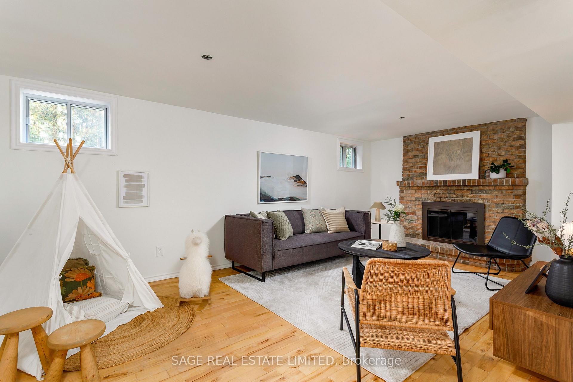 Photo 19 of 4102 Taffey Crescent, Mississauga, Erin Mills — HOMEH