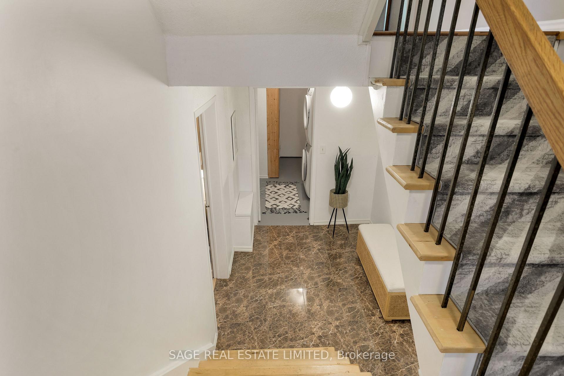 Photo 22 of 4102 Taffey Crescent, Mississauga, Erin Mills — HOMEH