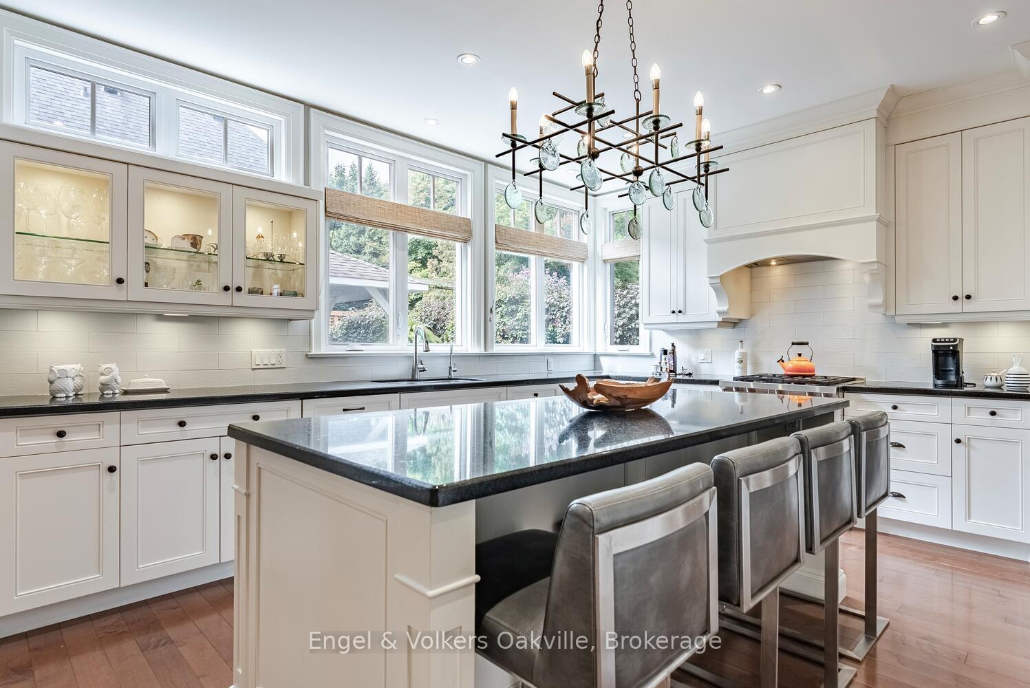 Photo 11 of 468 Wedgewood Drive, Oakville, Morrison — HOMEH