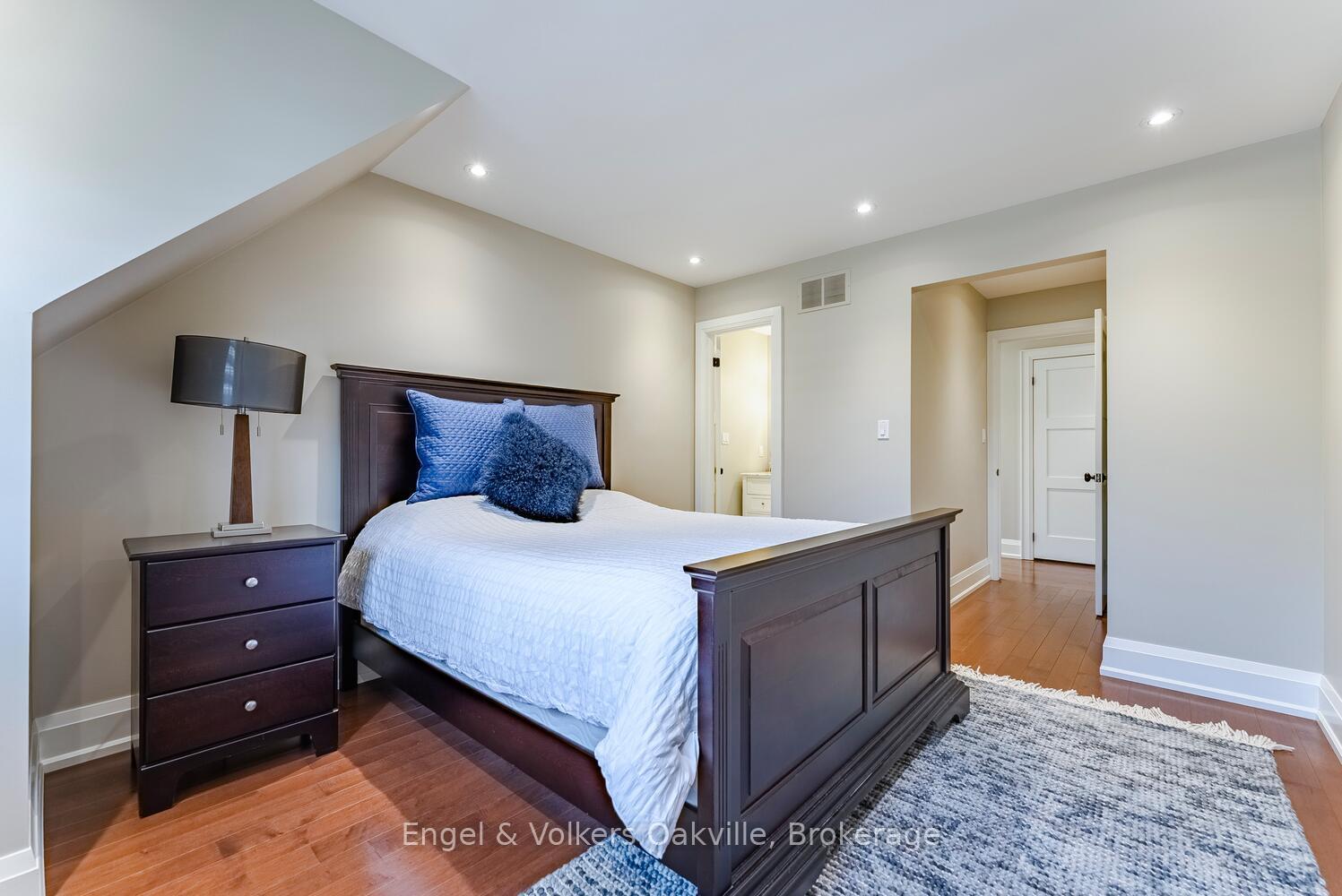 Photo 27 of 468 Wedgewood Drive, Oakville, Morrison — HOMEH
