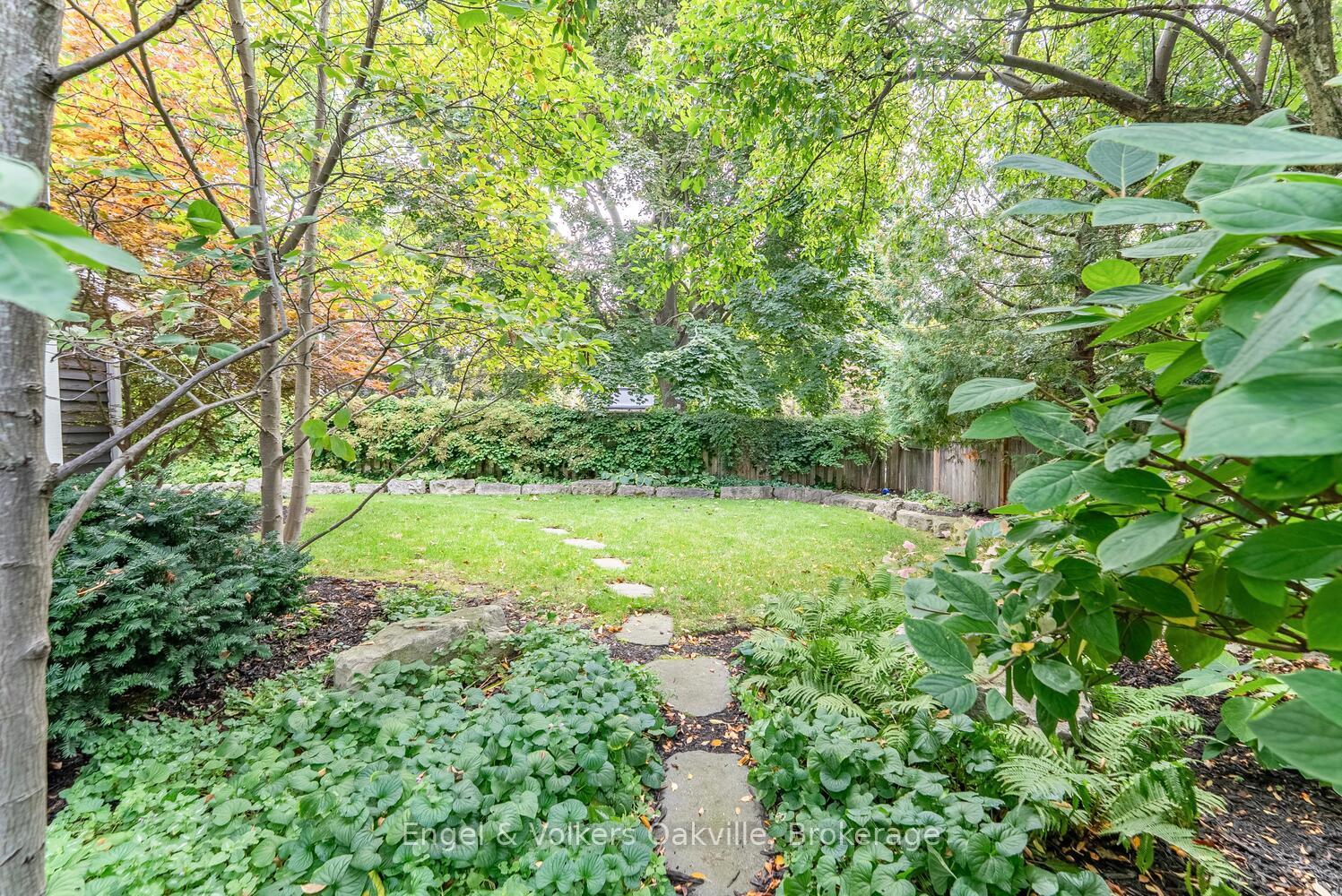 Photo 49 of 468 Wedgewood Drive, Oakville, Morrison — HOMEH