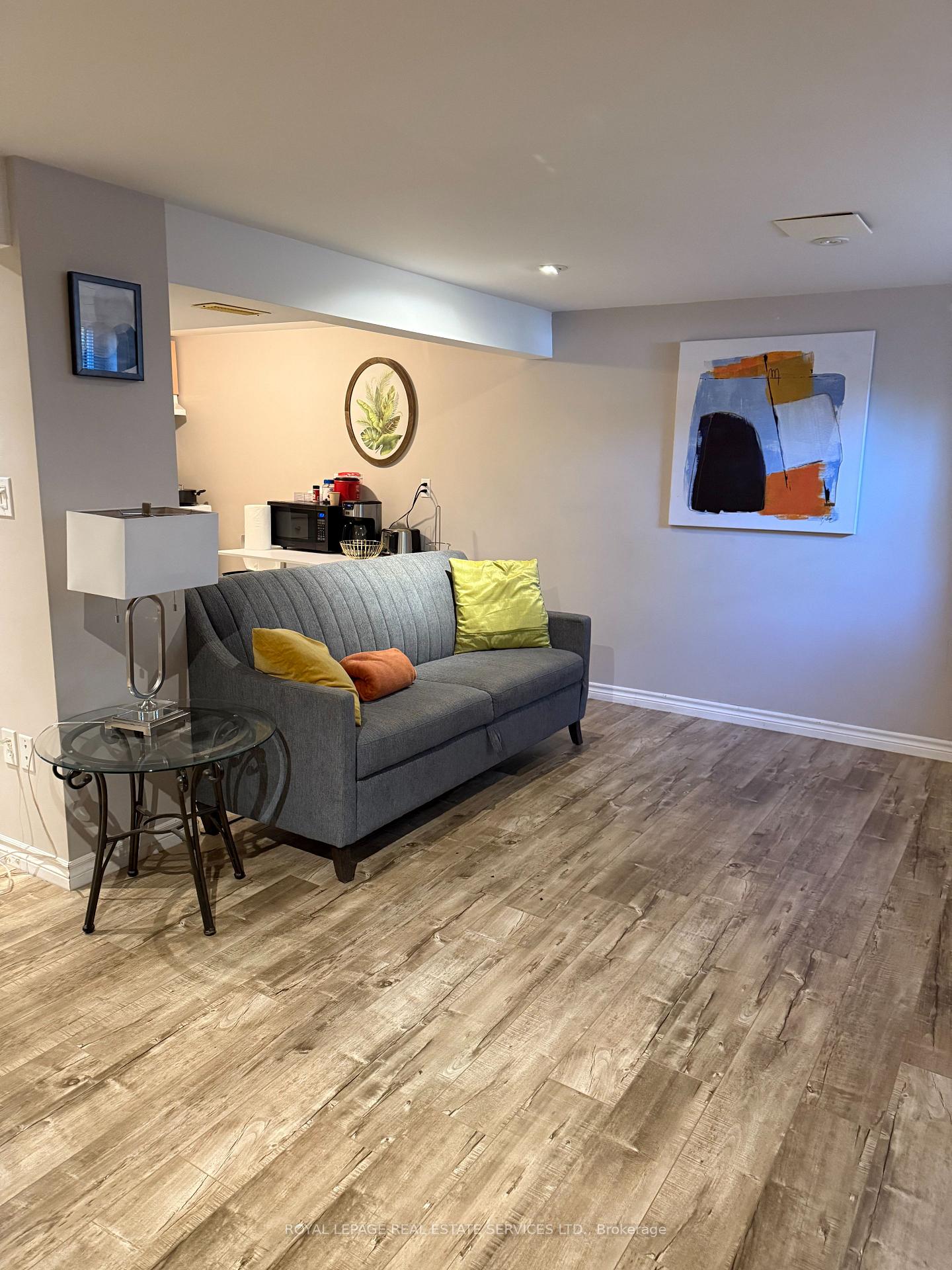 Photo 6 of 2402 Belyea Street, Oakville, Bronte — HOMEH